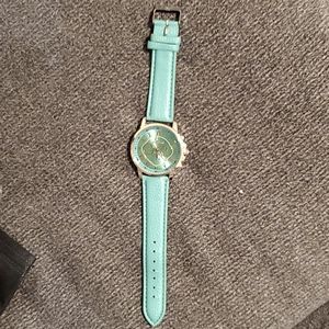 LinTimes Women's Pistachio Watch